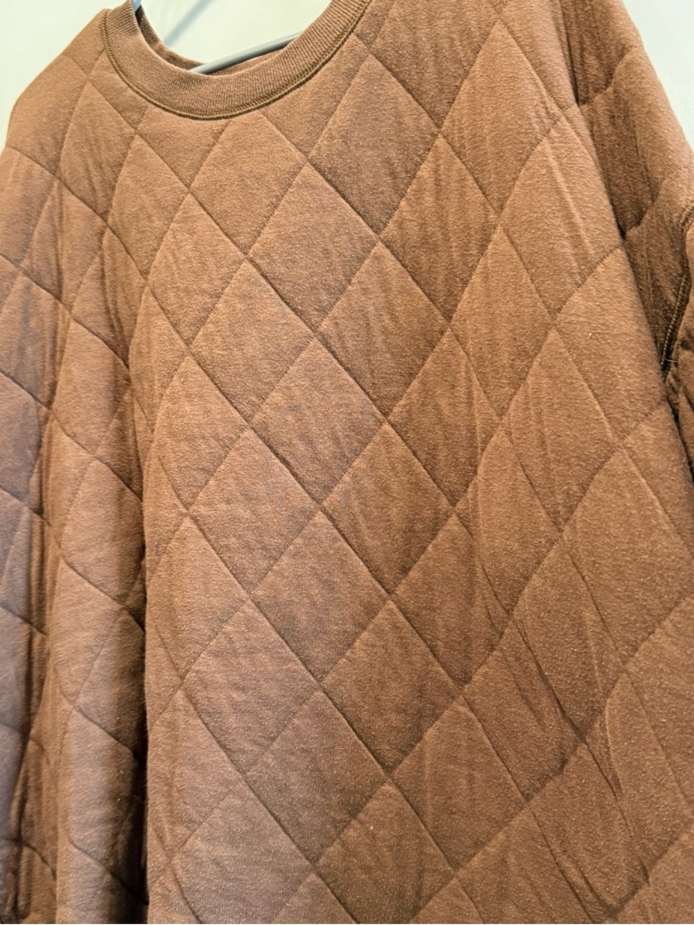 Old Navy Brown Quilted Crewneck Sweater - Picture 4 of 7